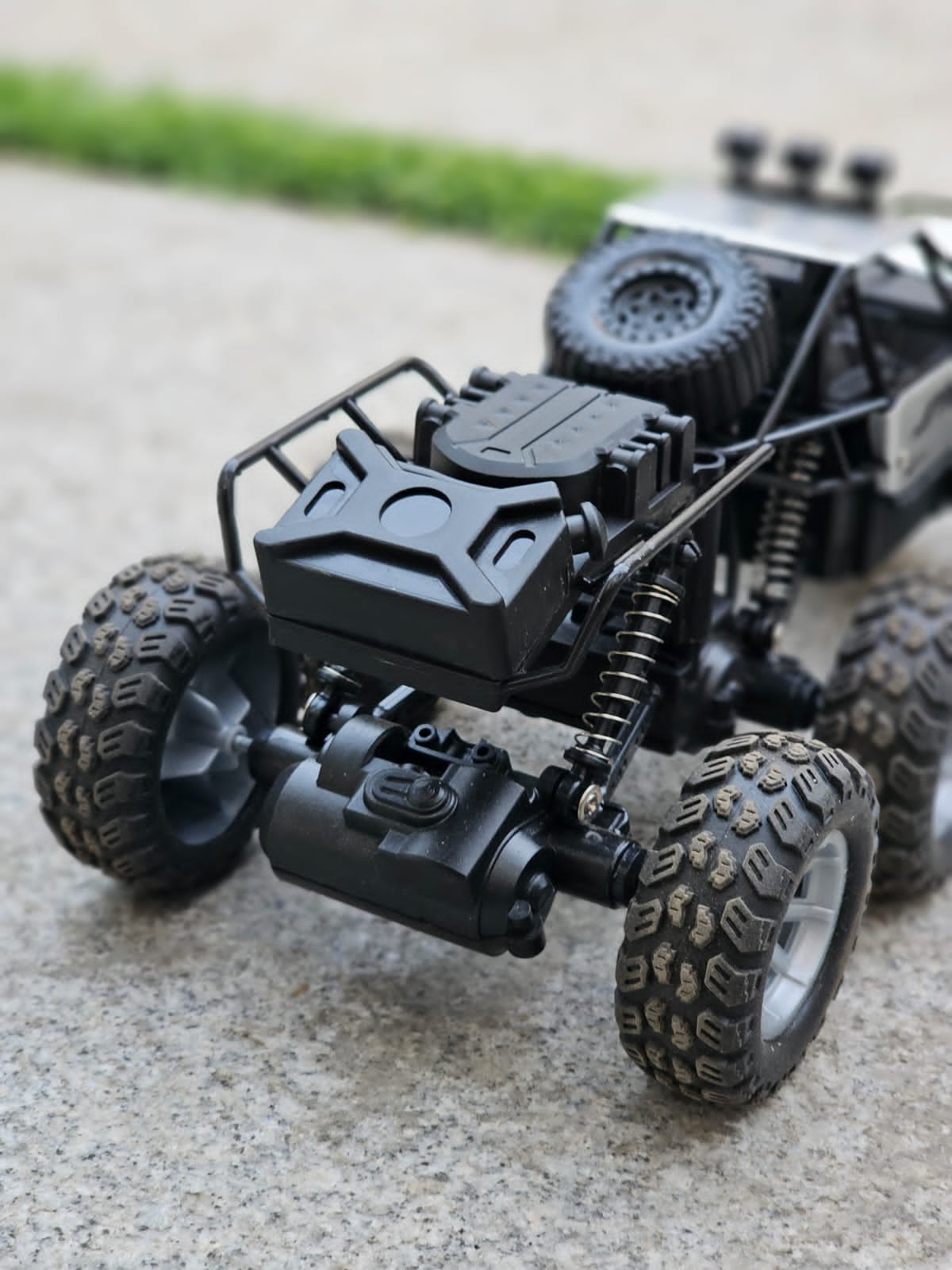 6 Wheel Monster Truck Remote Control Car. Off-Road|Adventure