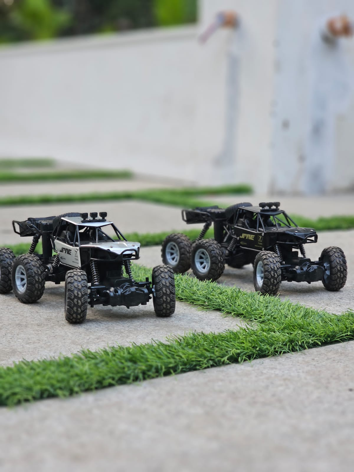 6 Wheel Monster Truck Remote Control Car. Off-Road|Adventure